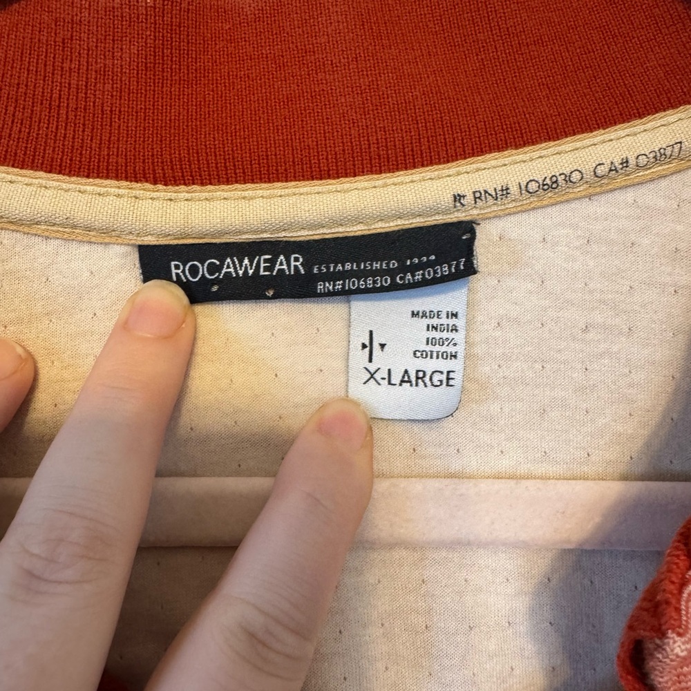 Men’s Rocawear Red Polo - Picture 5 of 10